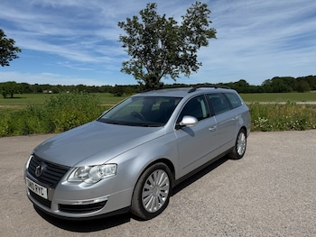 Used Volkswagen Passat 2010 for sale - 78756257: Photo