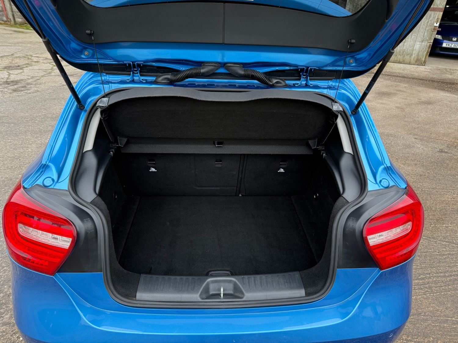 Used Mercedes-Benz A-Class 2013 for sale - 77364023: Photo 12