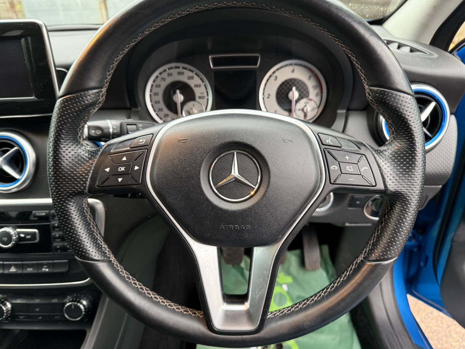 Used Mercedes-Benz A-Class 2013 for sale - 77364023: Photo 15