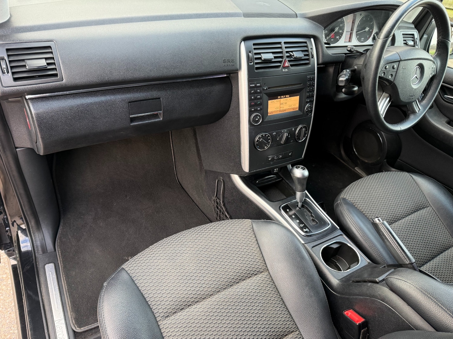 Used Mercedes-Benz B Class 2011 for sale - 77663497: Photo 12