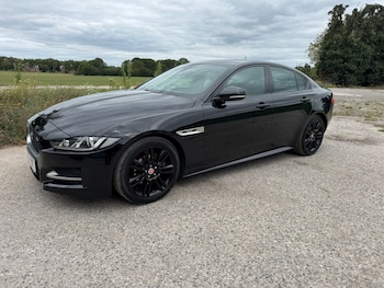Used Jaguar XE 2017 for sale - 75655959: Photo