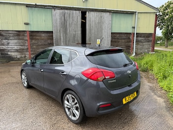 Used Kia Ceed 2015 for sale - 78553980: Photo