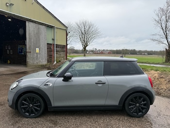 Used MINI Hatch 2017 for sale - 77617381: Photo