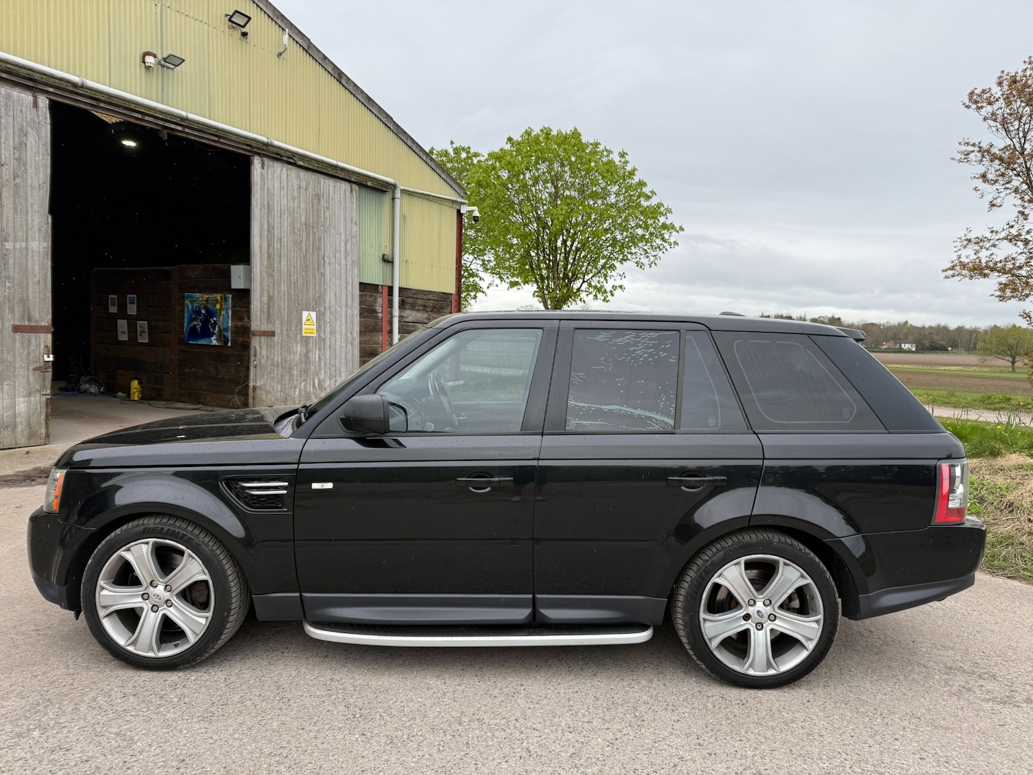 Used Land Rover Range Rover Sport 2009 for sale - 78178297: Photo 2
