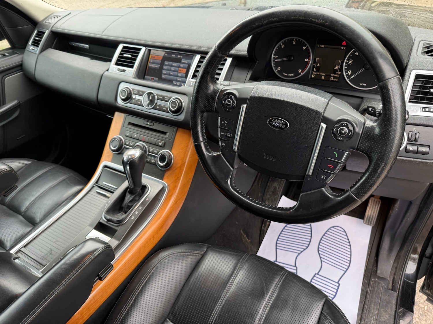 Used Land Rover Range Rover Sport 2009 for sale - 78178297: Photo 9