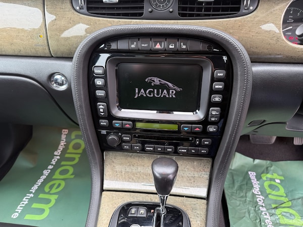 Used Jaguar XJ 2004 for sale - 76230121: Photo 15