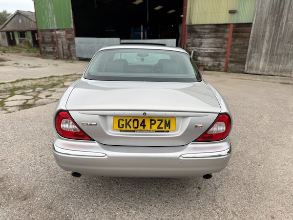 Used Jaguar XJ 2004 for sale - 76230121: Photo 5