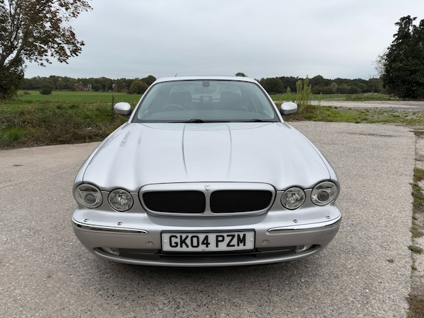 Used Jaguar XJ 2004 for sale - 76230121: Photo 8