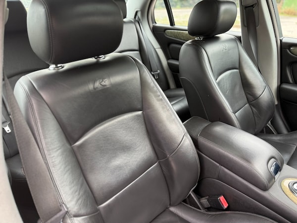 Used Jaguar XJ 2004 for sale - 76230121: Photo 9