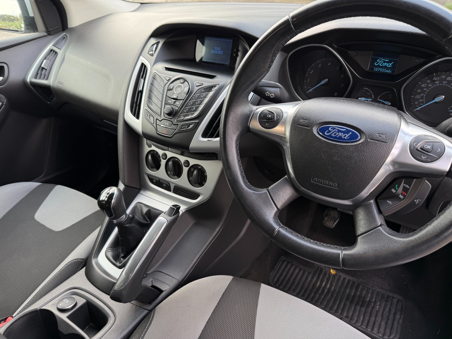 Used Ford Focus 2011 for sale - 76320456: Photo 10