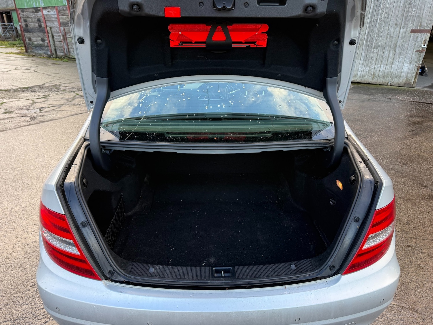 Used Mercedes-Benz C Class 2012 for sale - 77127600: Photo 12