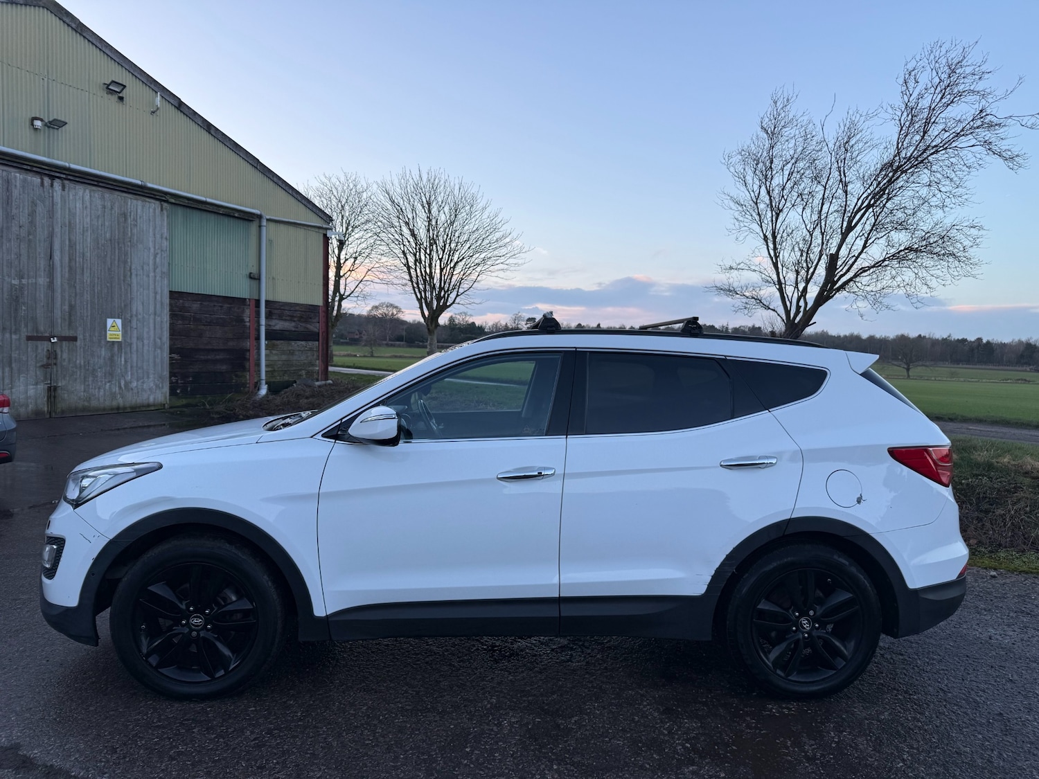 Used Hyundai Santa Fe 2013 for sale - 77228065: Photo 3