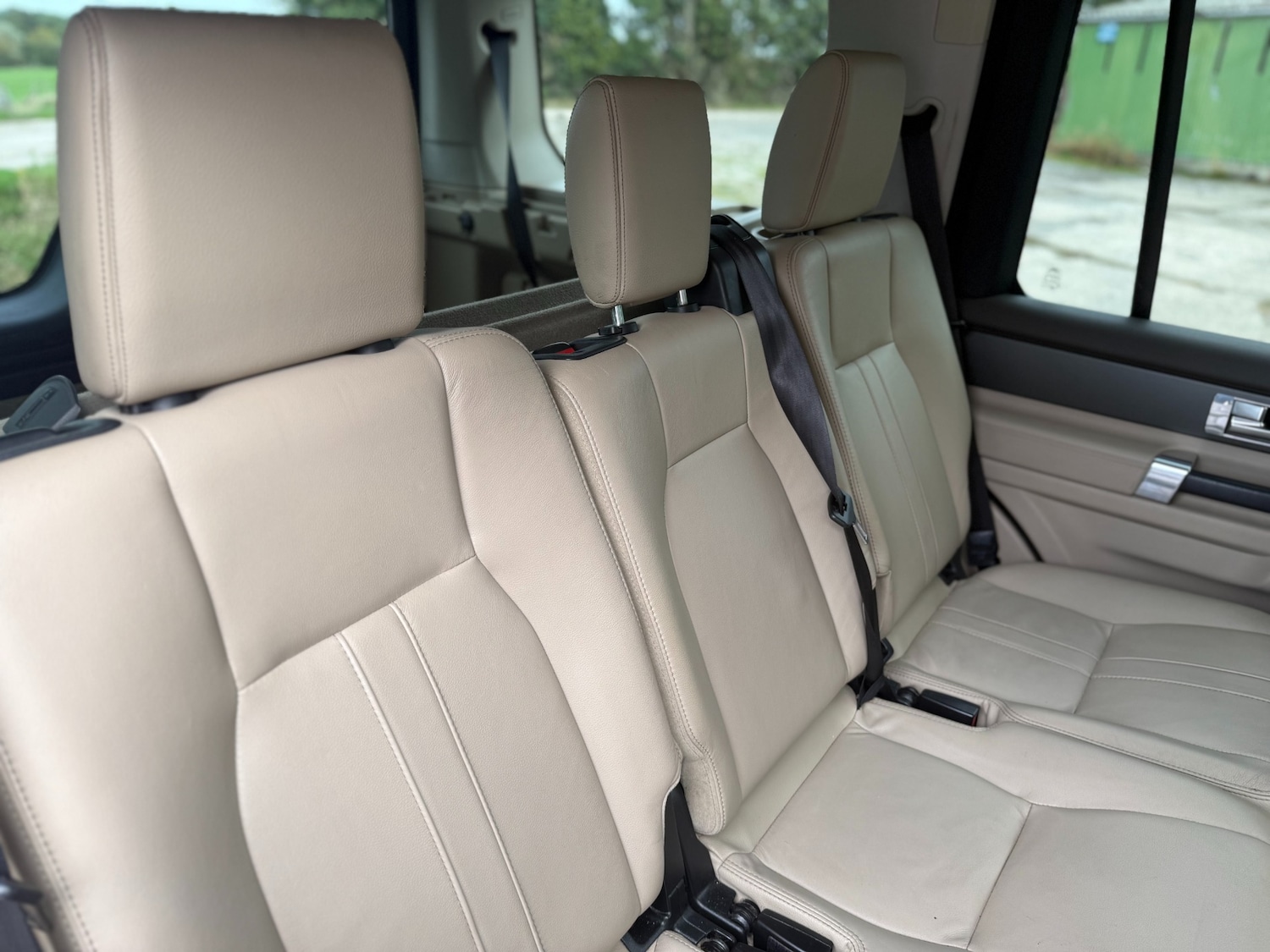 Used Land Rover Discovery 2014 for sale - 76187284: Photo 11