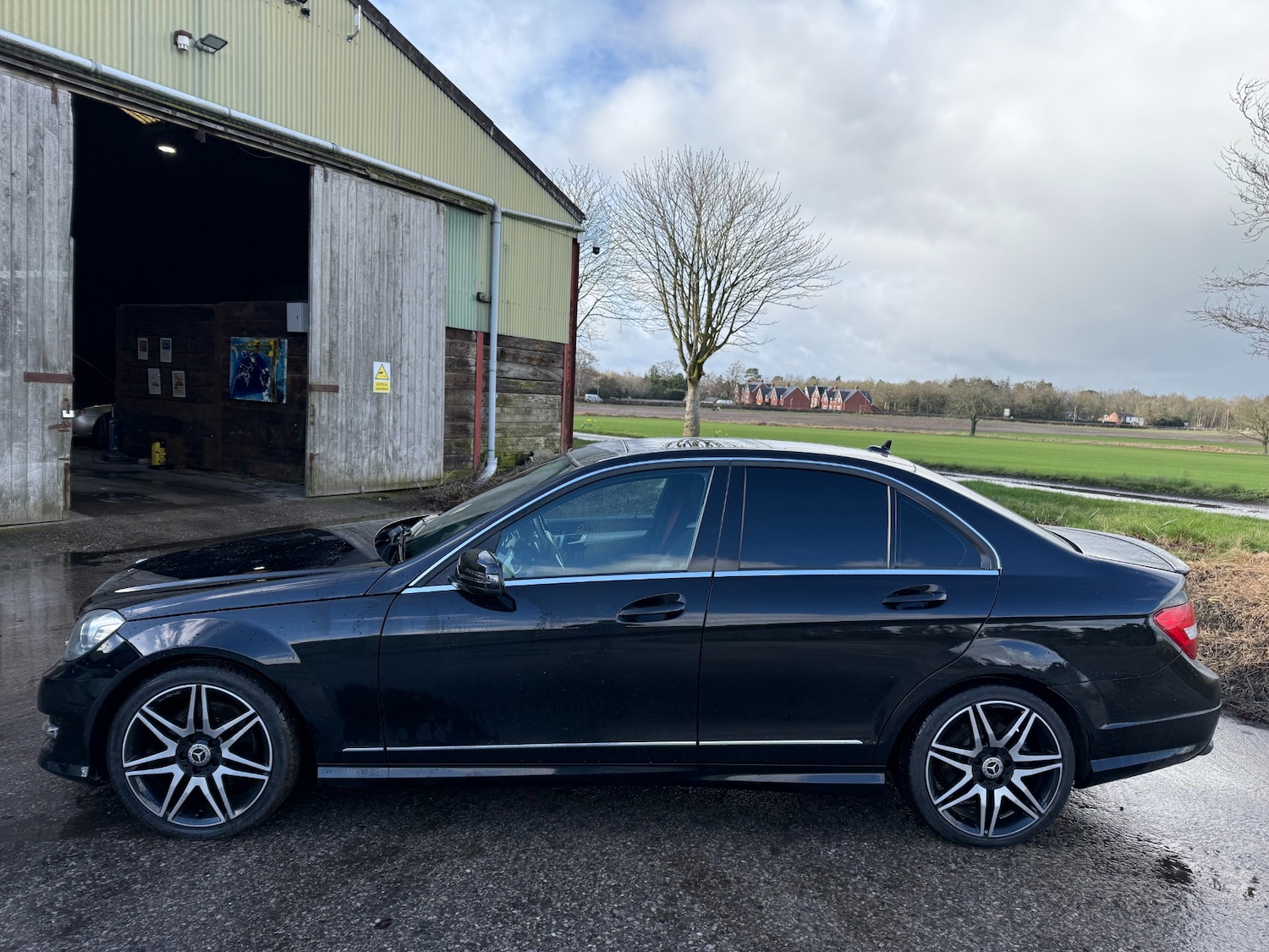 Used Mercedes-Benz C Class 2012 for sale - 77582227: Photo 3