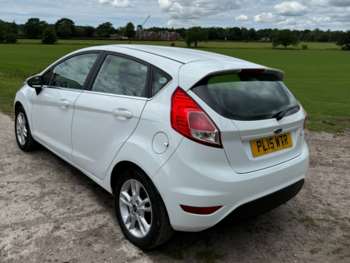 Used Ford Fiesta 2015 for sale - 75196800: Photo