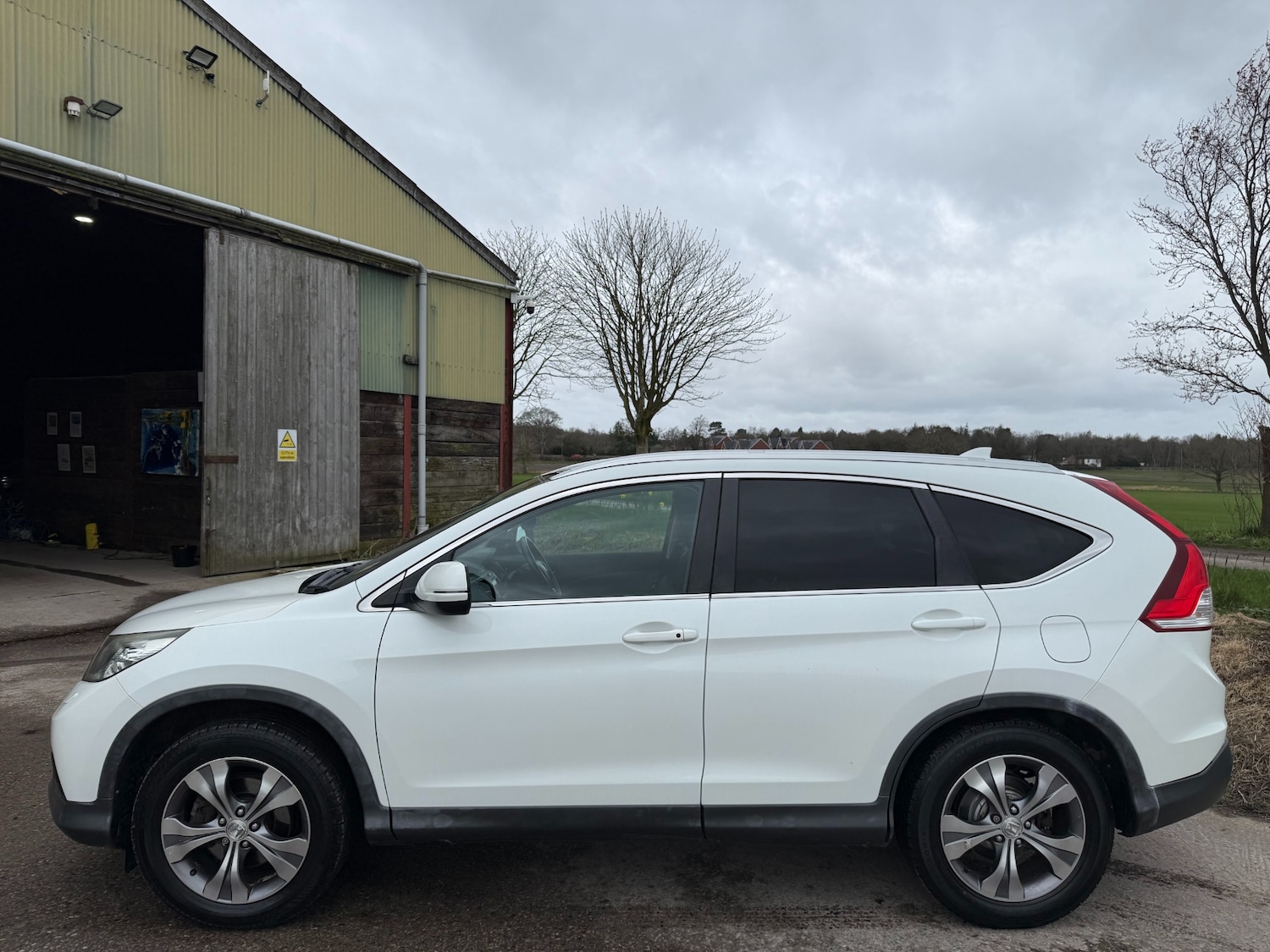 Used Honda CR-V 2014 for sale - 77901724: Photo 3