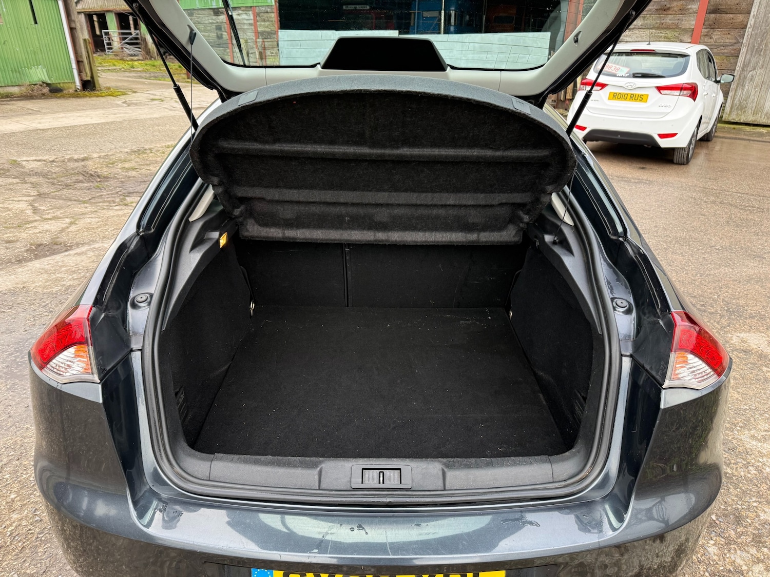 Used Renault Laguna 2010 for sale - 77434970: Photo 12