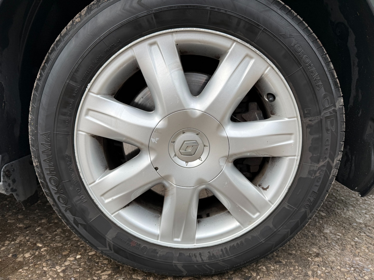 Used Renault Laguna 2010 for sale - 77434970: Photo 2