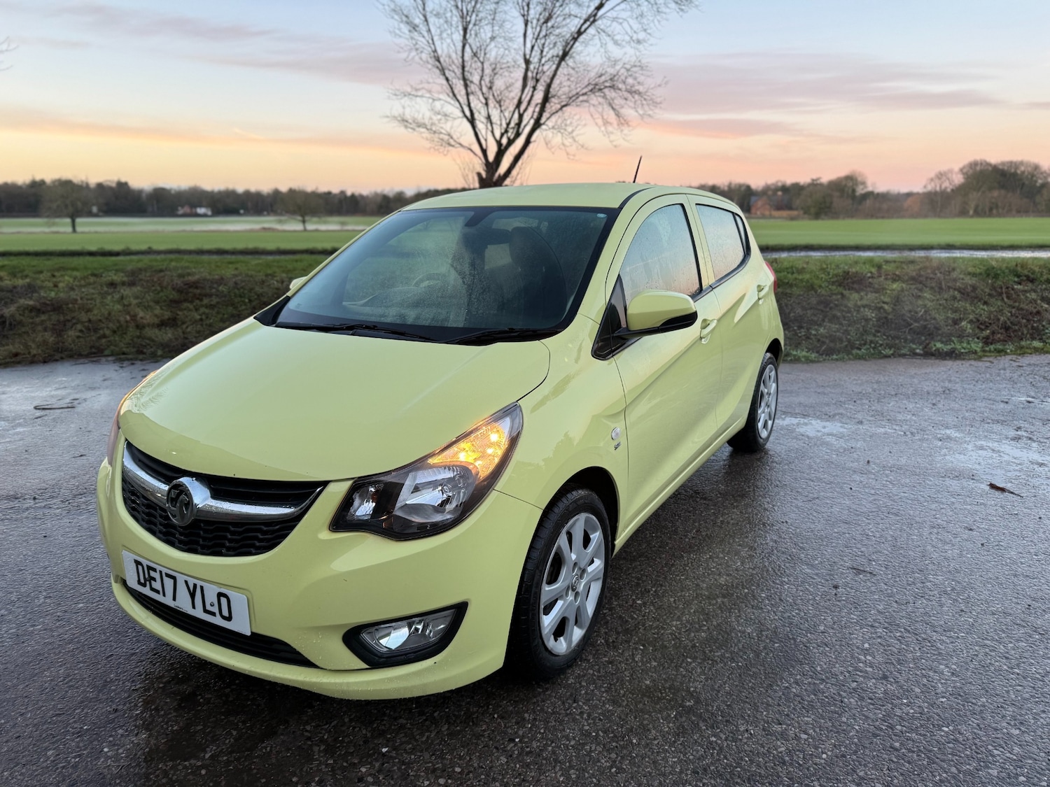 Used Vauxhall Viva 2017 for sale - 76922053: Photo 1