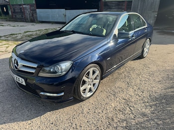 Used Mercedes-Benz C-Class 2012 for sale - 75558936: Photo