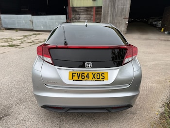 Used Honda Civic 2015 for sale - 75575640: Photo