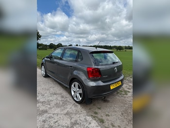 Used Volkswagen Polo 2010 for sale - 75650221: Photo