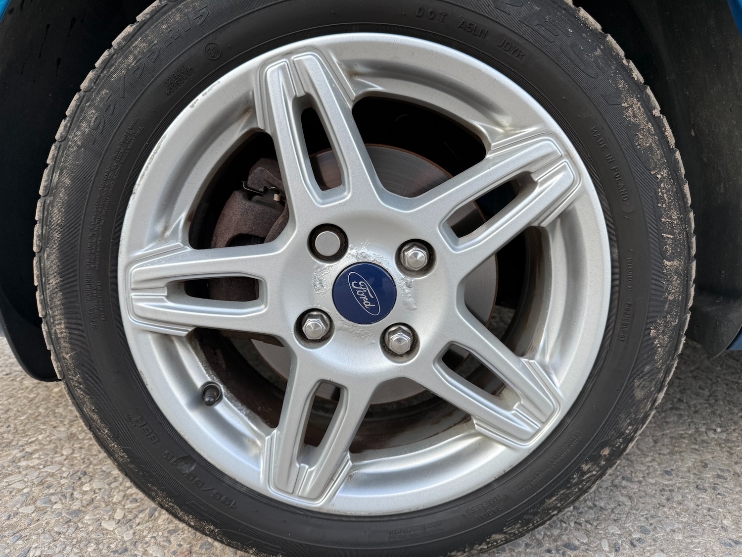 Used Ford Fiesta 2013 for sale - 77663525: Photo 2