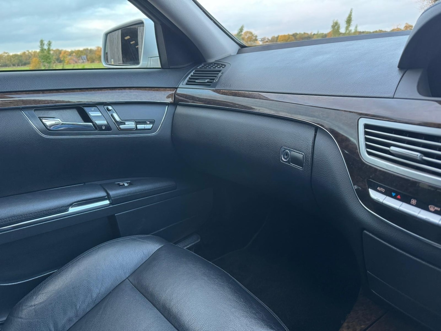 Used Mercedes-Benz S Class 2010 for sale - 76464034: Photo 39