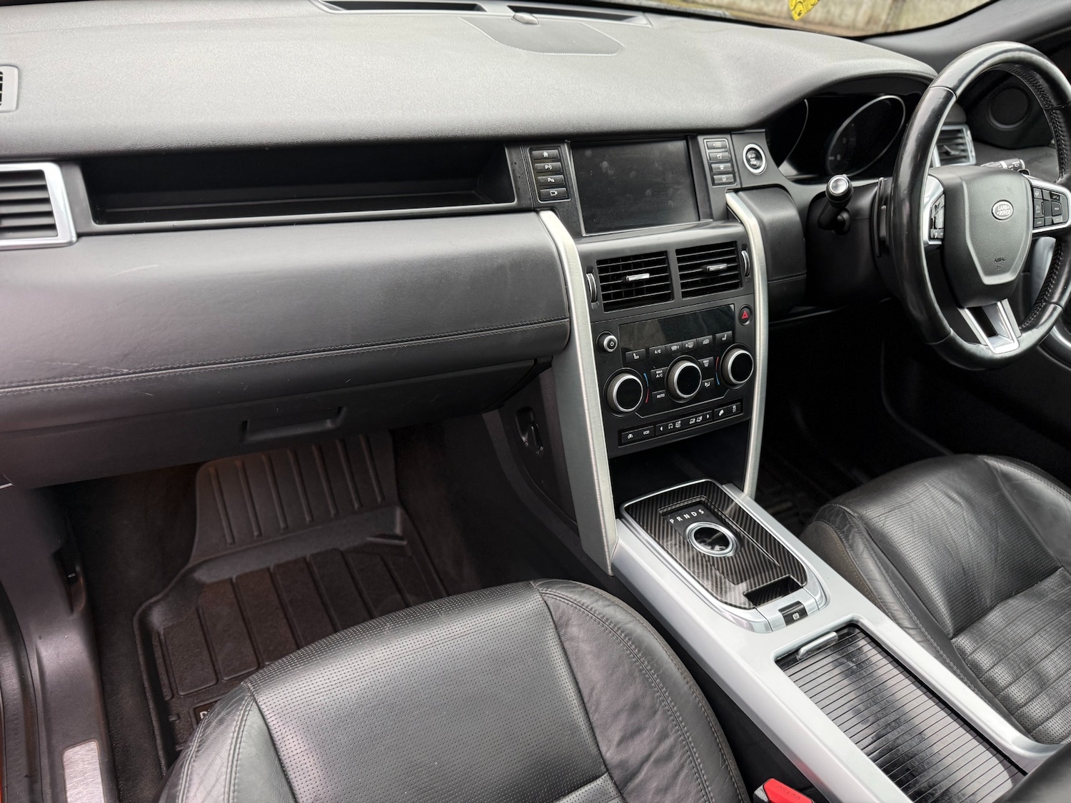 Used Land Rover Discovery Sport 2015 for sale - 76765063: Photo 11