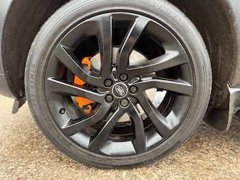 Used Land Rover Discovery Sport 2015 for sale - 76765063: Photo