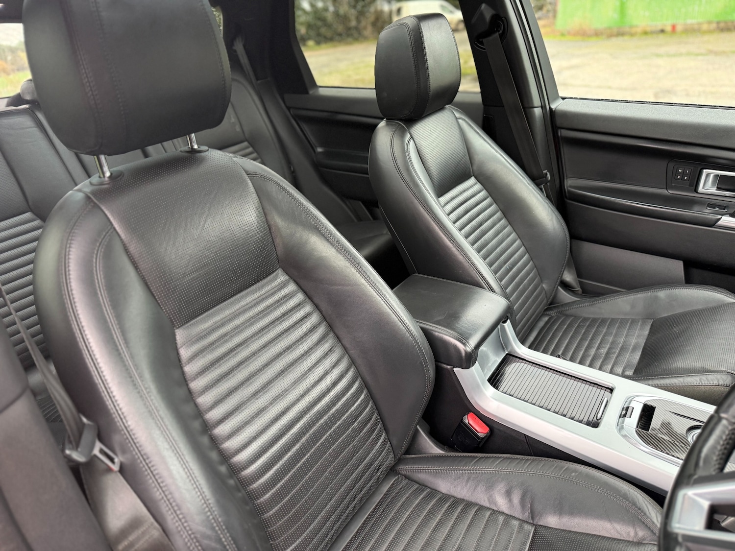 Used Land Rover Discovery Sport 2015 for sale - 76765063: Photo 8