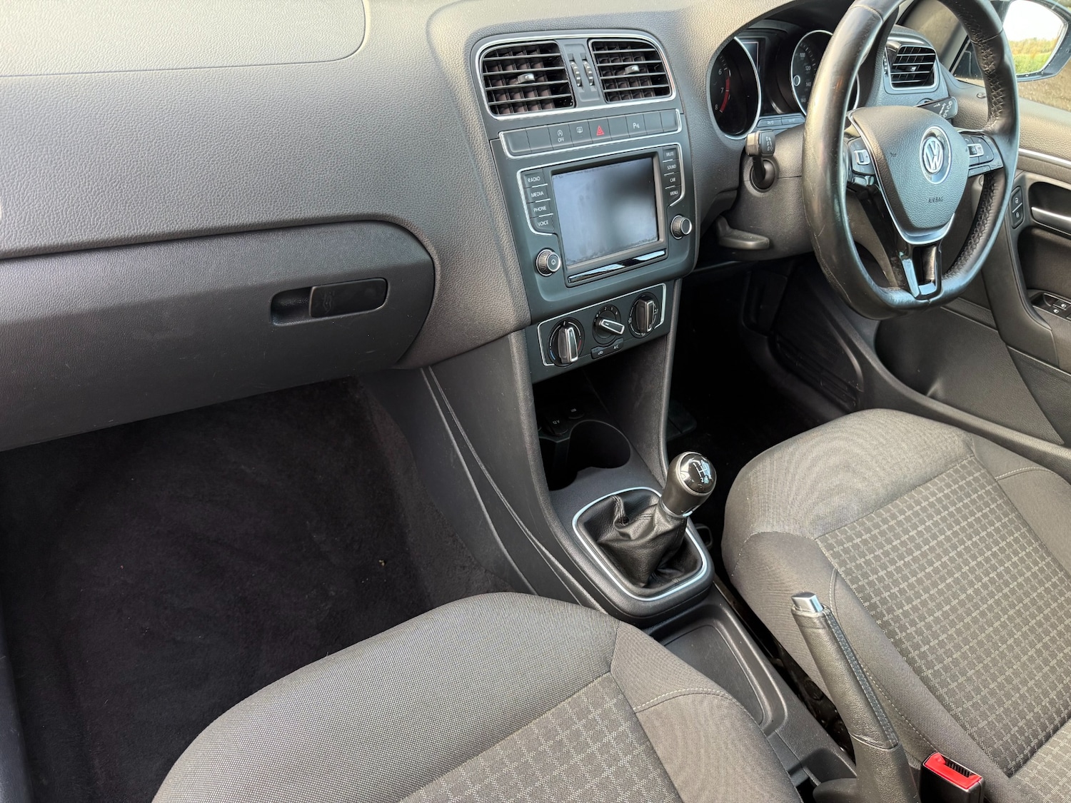 Used Volkswagen Polo 2017 for sale - 76497073: Photo 13