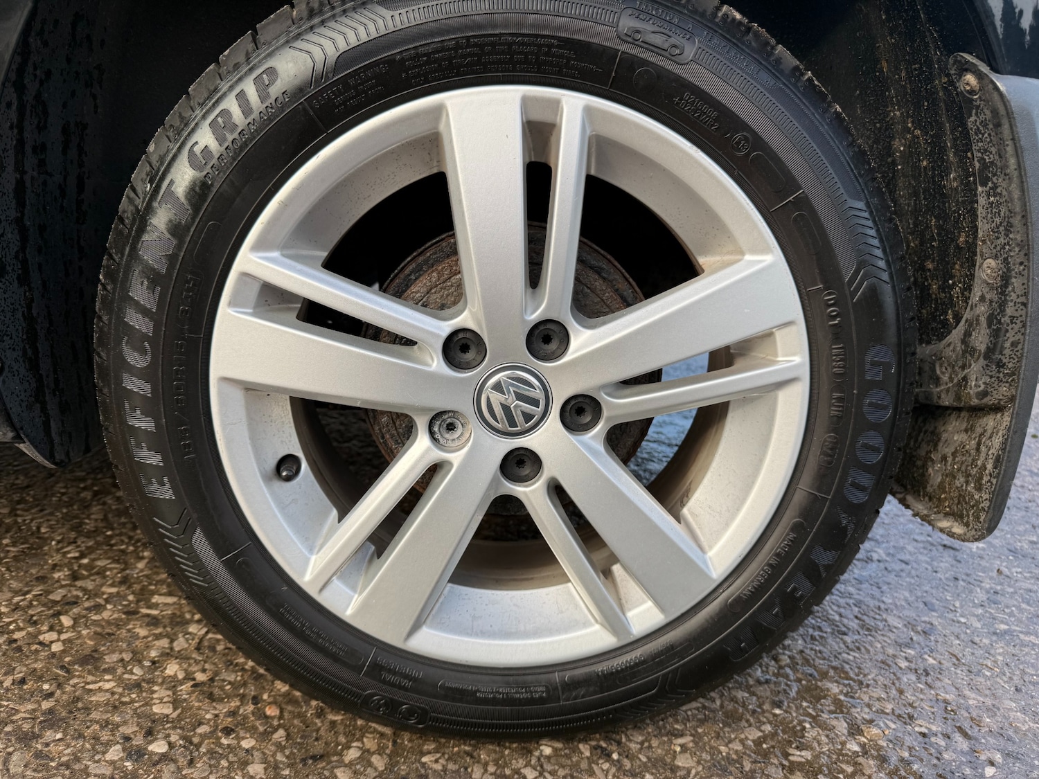 Used Volkswagen Polo 2017 for sale - 76497073: Photo 2