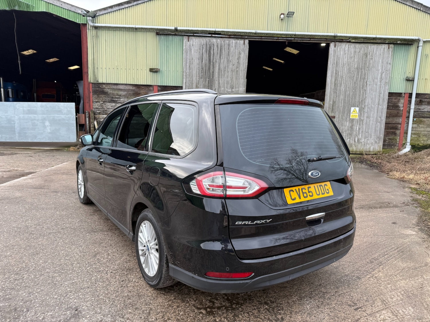 Used Ford Galaxy 2016 for sale - 77283106: Photo 4