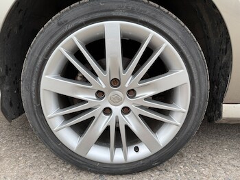 Used Renault Laguna 2012 for sale - 77354596: Photo