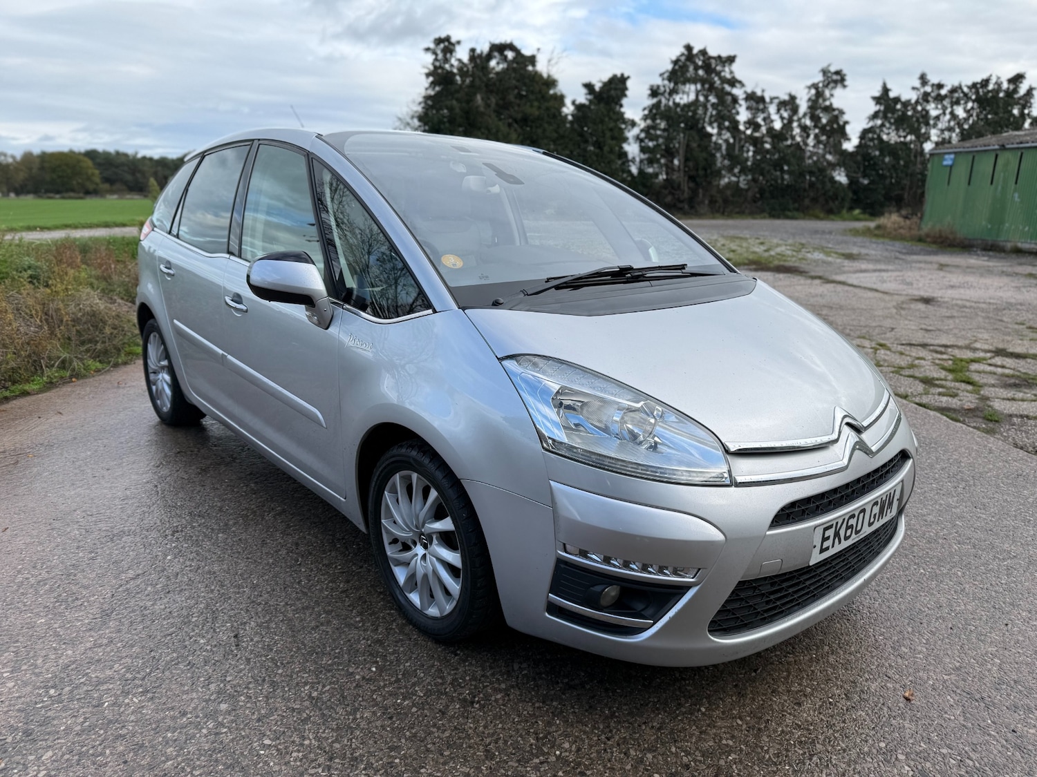 Used Citroen C4 Picasso 2010 for sale - 76330368: Photo 7