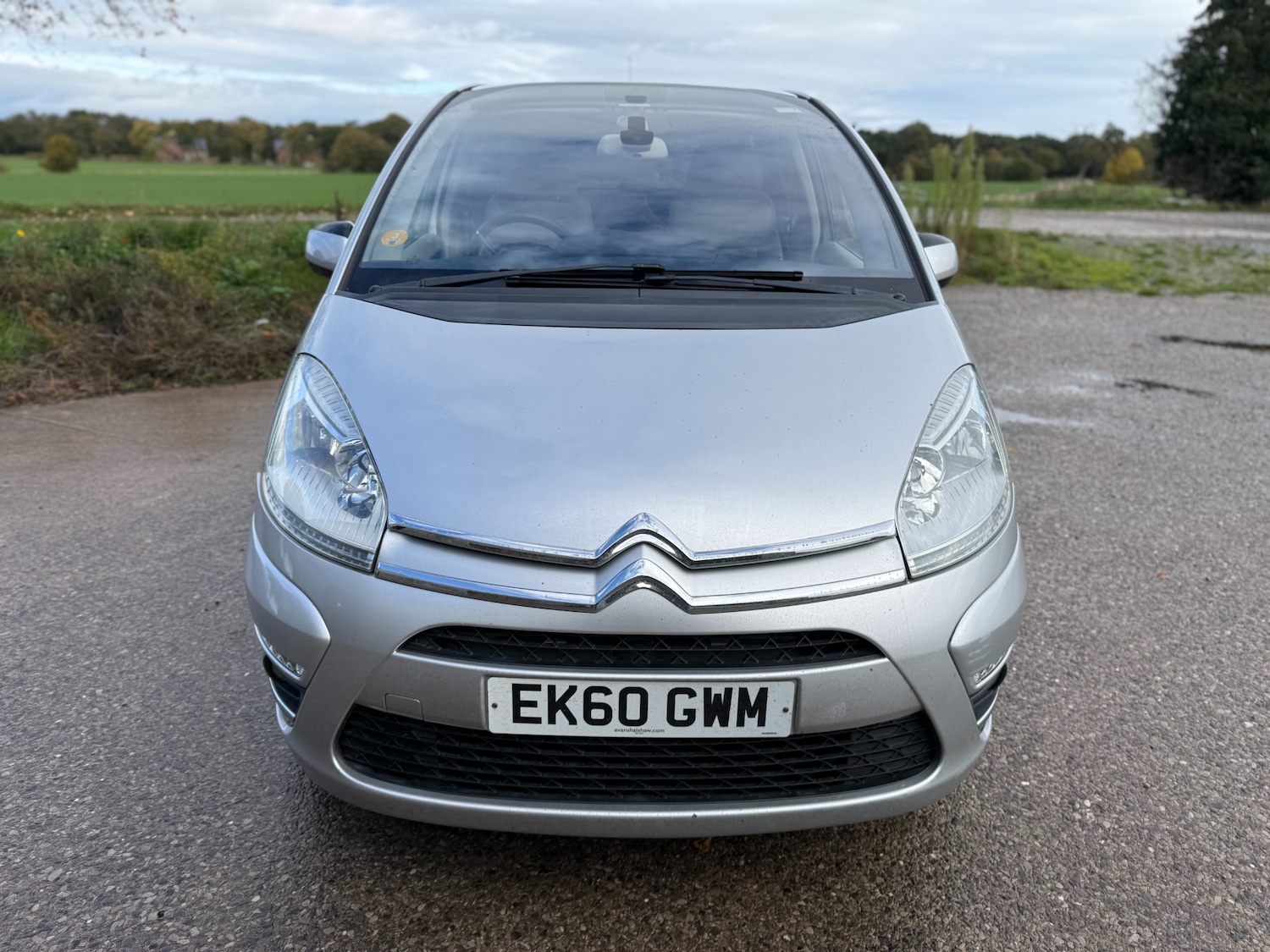 Used Citroen C4 Picasso 2010 for sale - 76330368: Photo 8