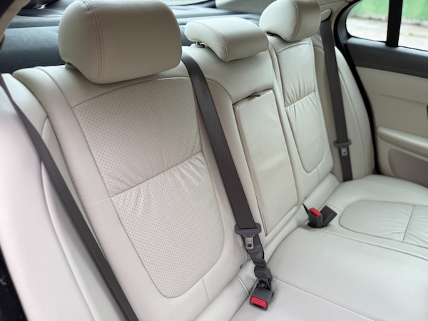 Used Jaguar XF 2011 for sale - 76211582: Photo 11
