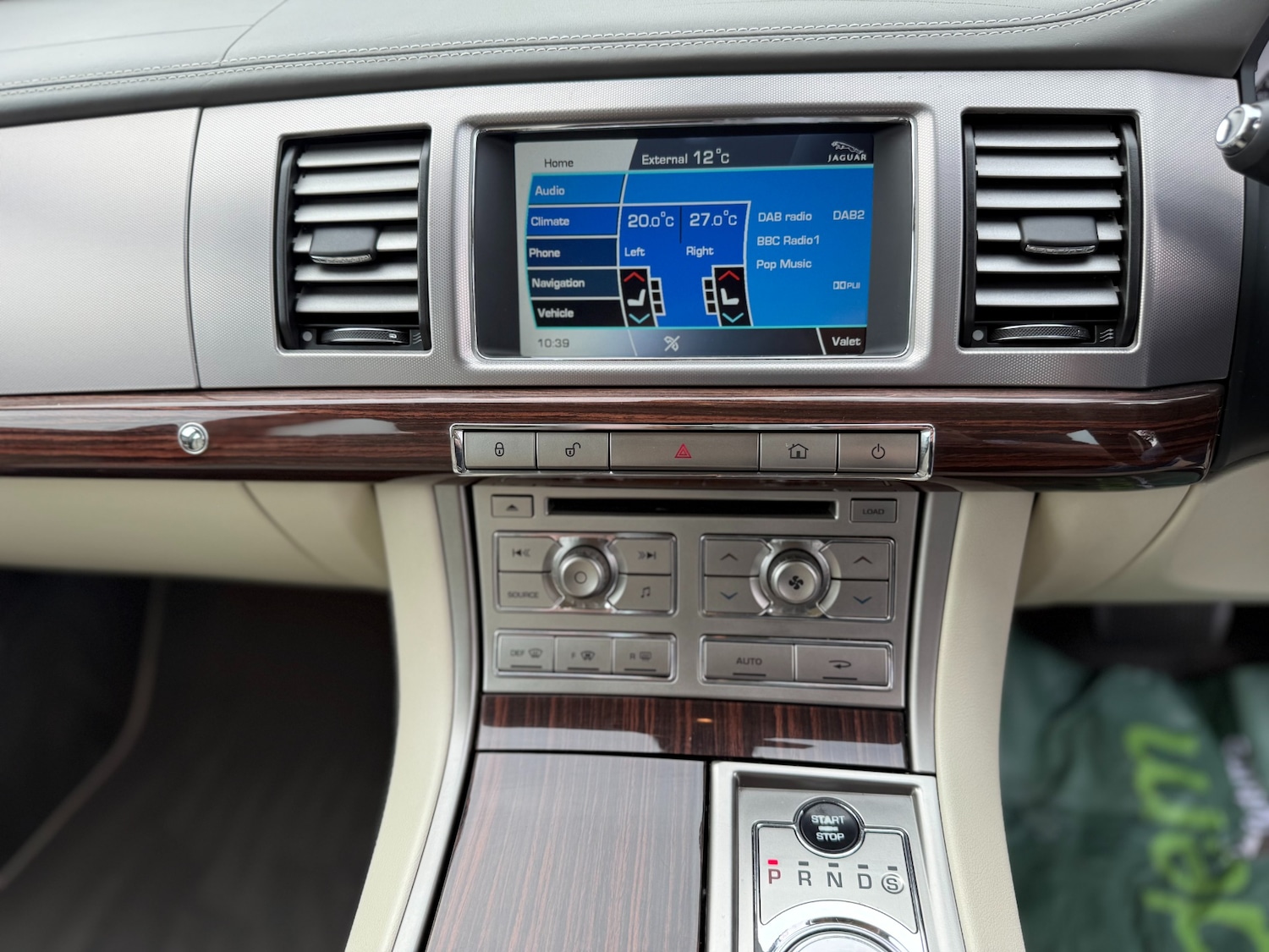 Used Jaguar XF 2011 for sale - 76211582: Photo 15