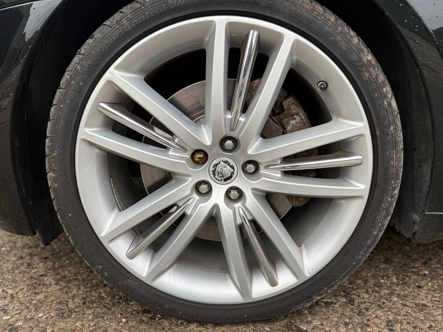 Used Jaguar XF 2011 for sale - 76211582: Photo 2