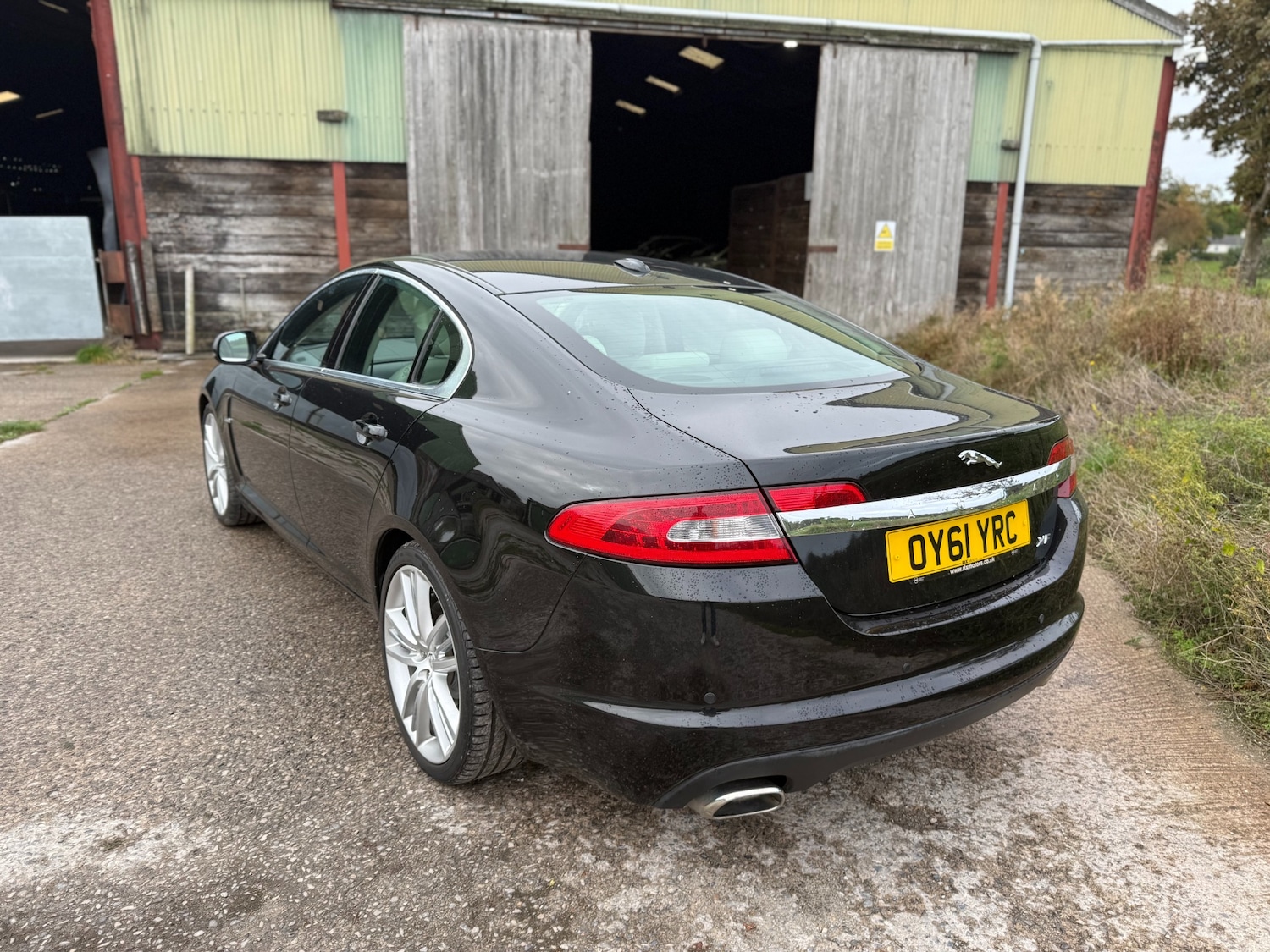 Used Jaguar XF 2011 for sale - 76211582: Photo 4