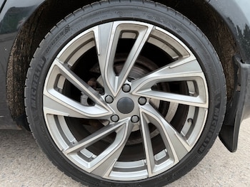 Used Volkswagen Golf 2011 for sale - 77609483: Photo