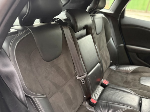 Used Volvo V40 2013 for sale - 76293138: Photo 11