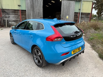 Used Volvo V40 2013 for sale - 76293138: Photo 4