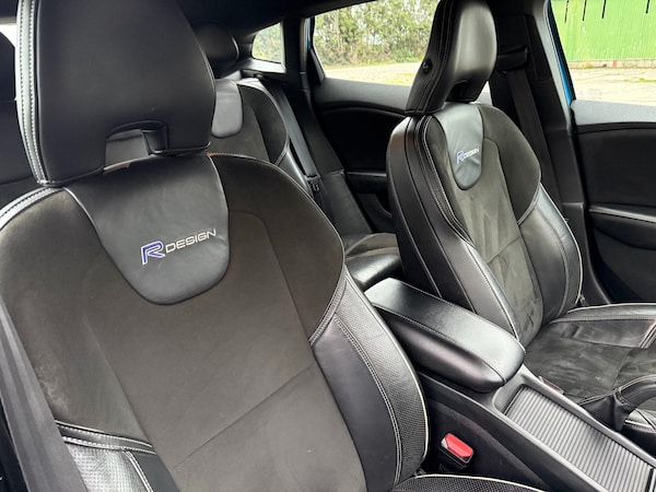 Used Volvo V40 2013 for sale - 76293138: Photo 9