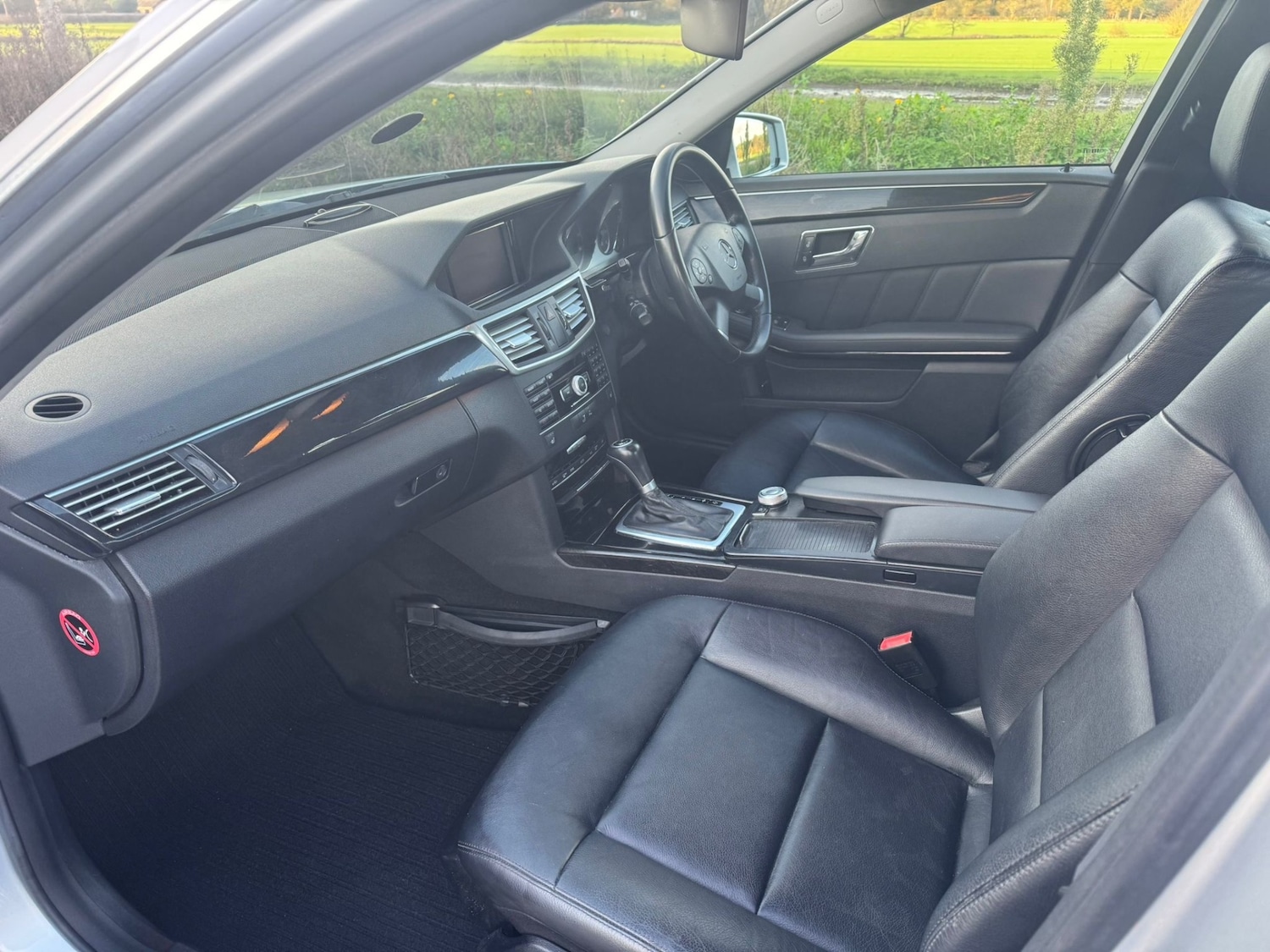 Used Mercedes-Benz E Class 2010 for sale - 76611464: Photo 14