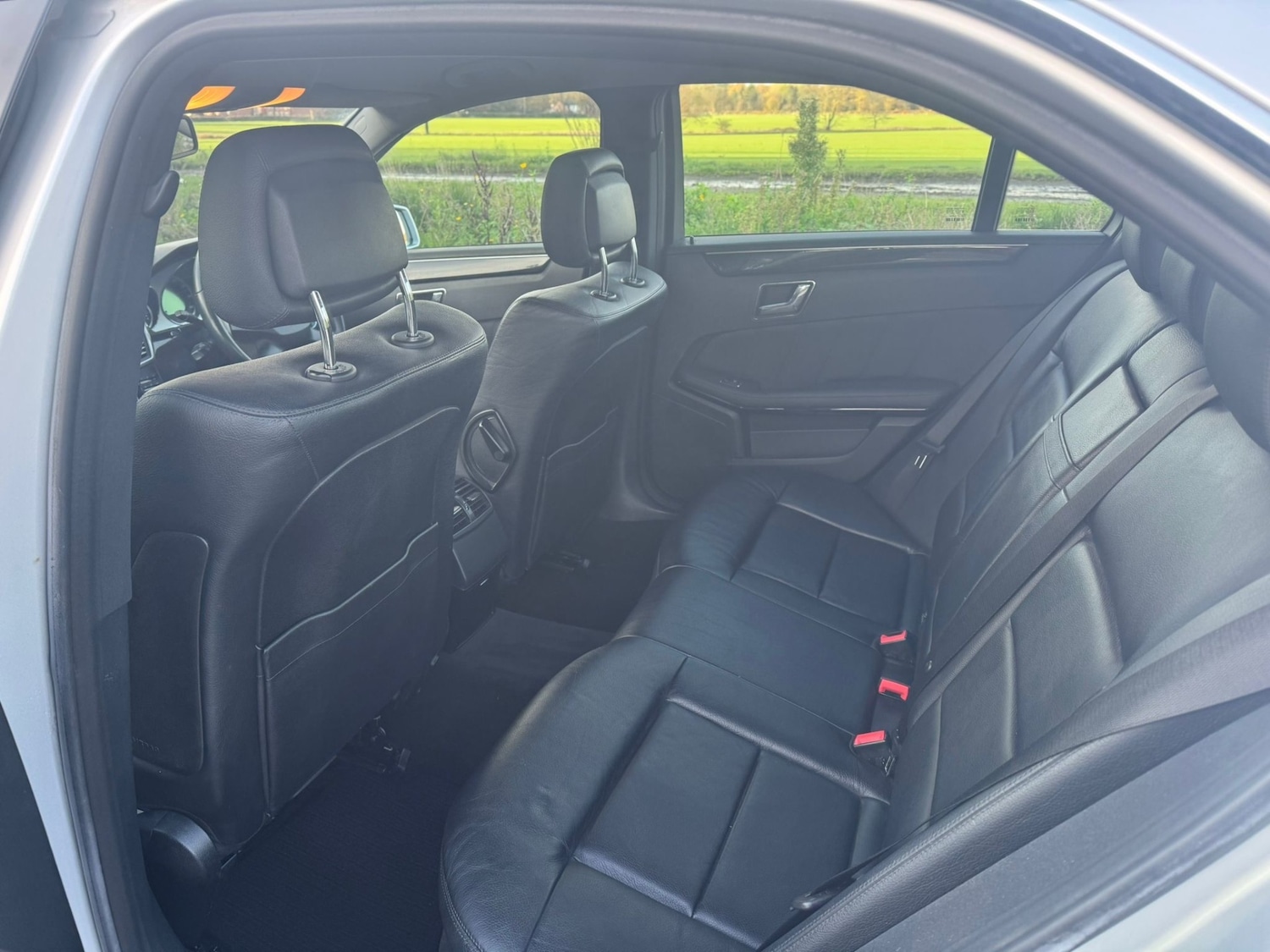 Used Mercedes-Benz E Class 2010 for sale - 76611464: Photo 21