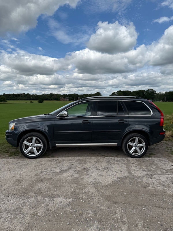 Used Volvo XC90 2011 for sale - 75197000: Photo 3