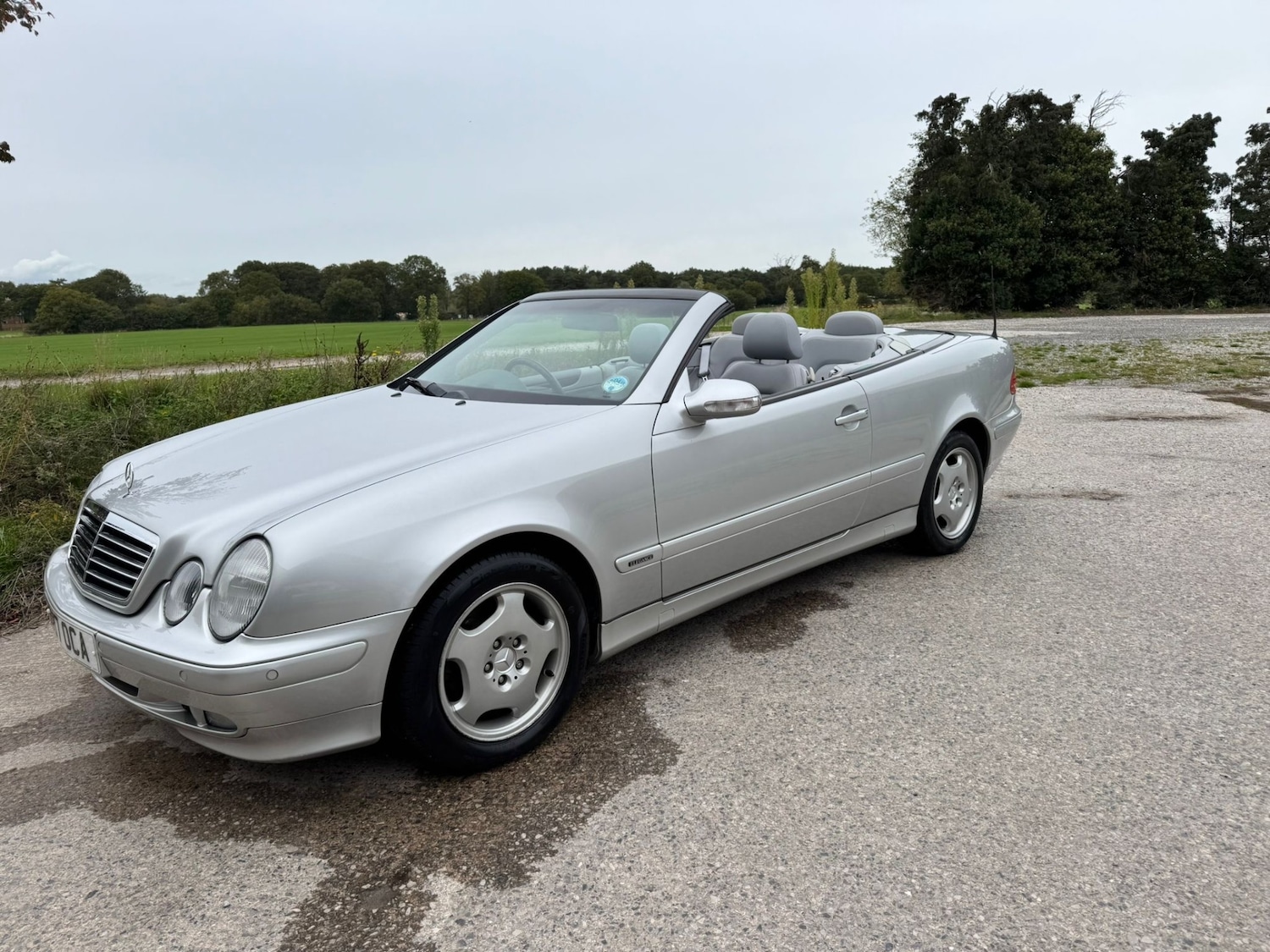 Used Mercedes-Benz CLK 2000 for sale - 76146596: Photo 1