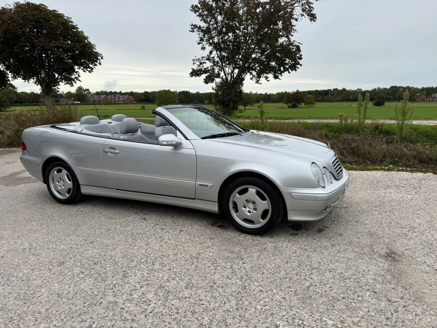 Used Mercedes-Benz CLK 2000 for sale - 76146596: Photo 11